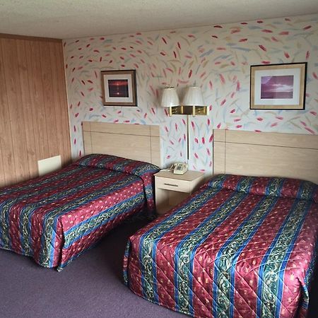 Macthrift Motor Inn Virginia Beach Bagian luar foto