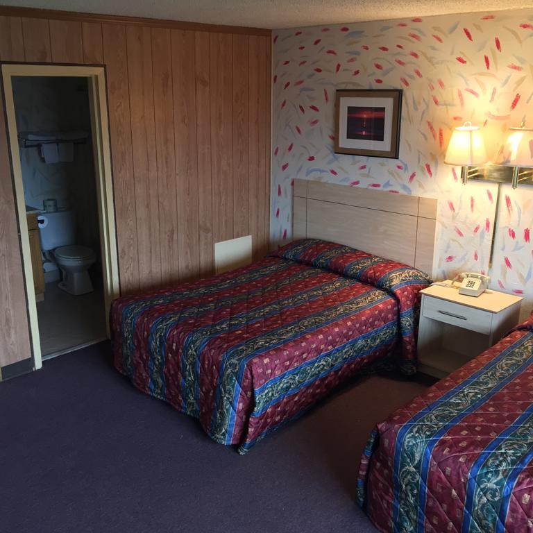 Macthrift Motor Inn Virginia Beach Bagian luar foto