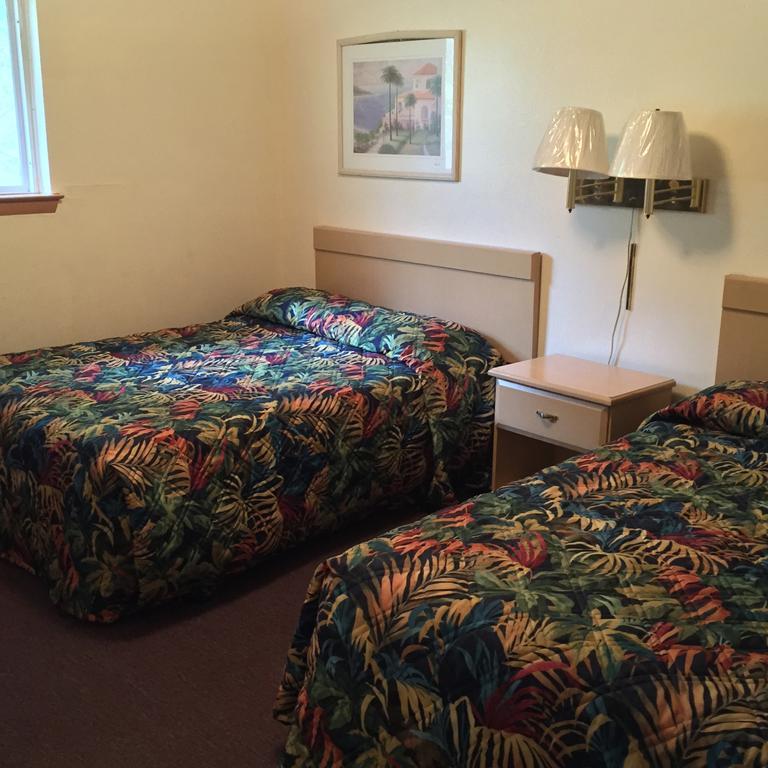 Macthrift Motor Inn Virginia Beach Bagian luar foto