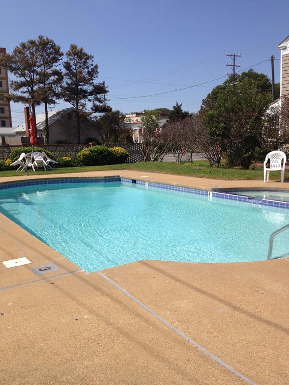 Macthrift Motor Inn Virginia Beach Bagian luar foto